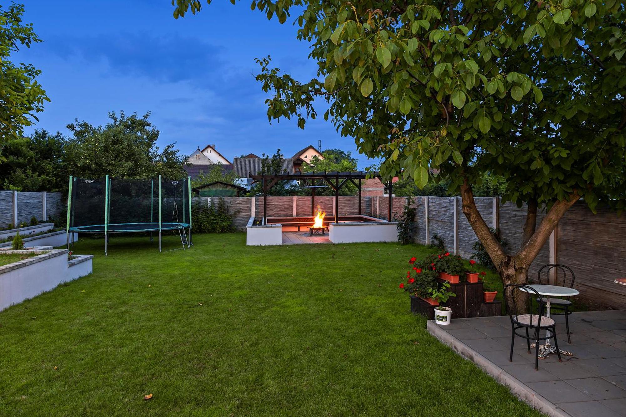 Guest house Pensiunea Alina 